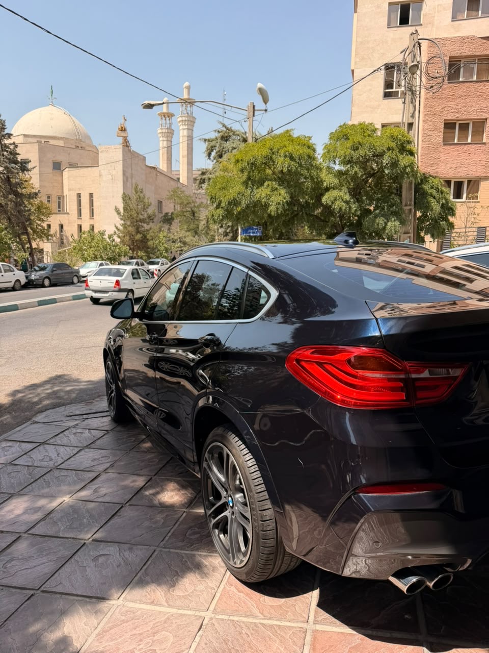 بی‌ام‌و X4