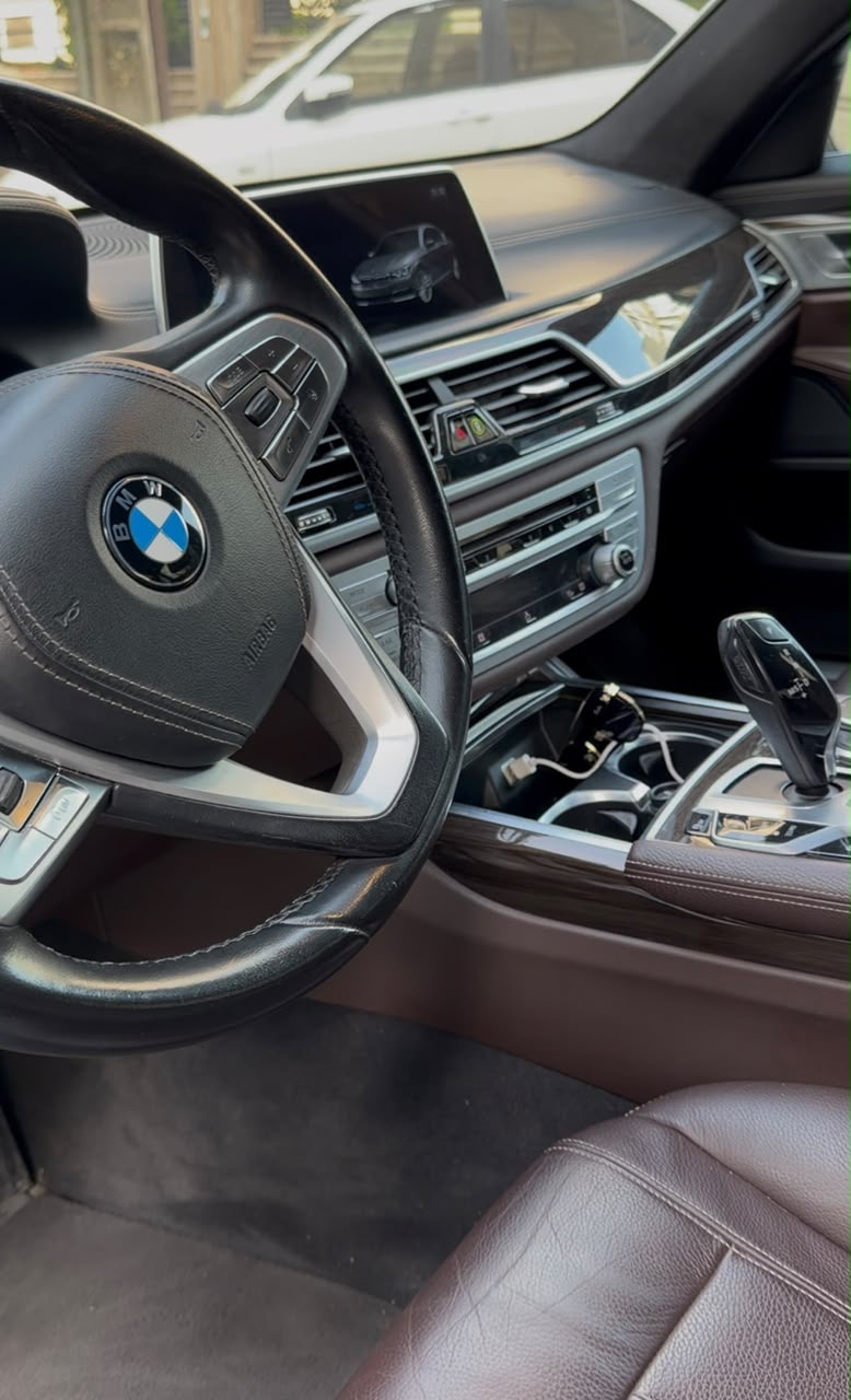 بی‌ام‌و 730li