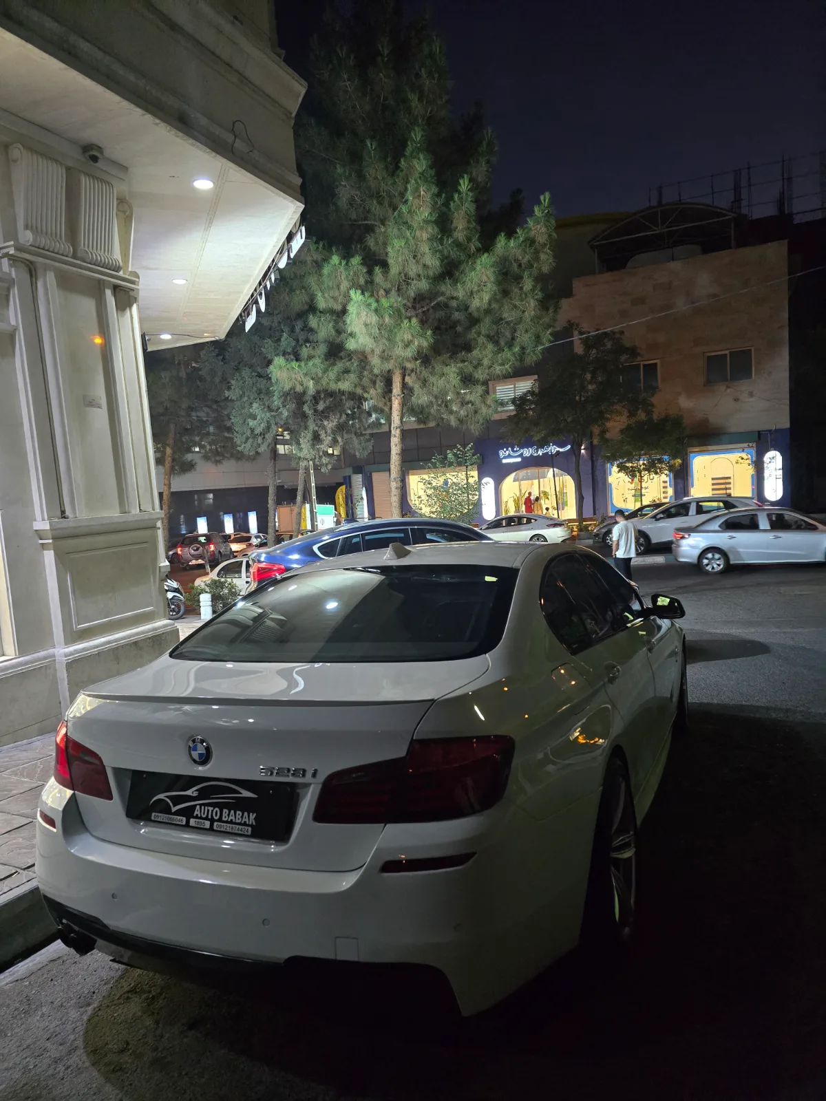 بی‌ام‌و ۵۲۸